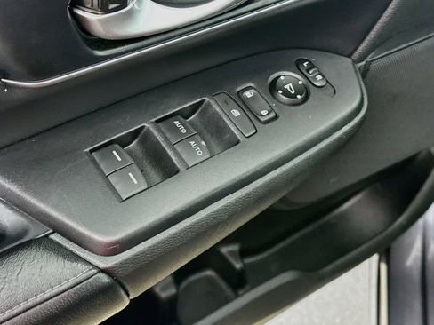 Used 2019 Honda CR-V Touring image 18