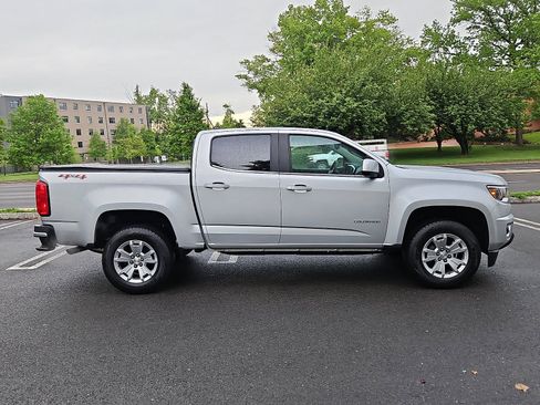 Used 2019 Chevrolet Colorado LT w/ LT Convenience Package AWD/4WD image 7
