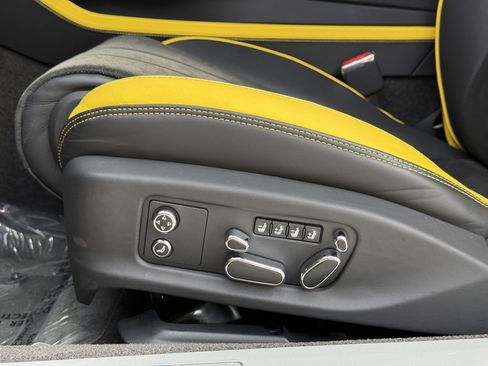 Used 2025 Bentley Continental GT Speed image 68