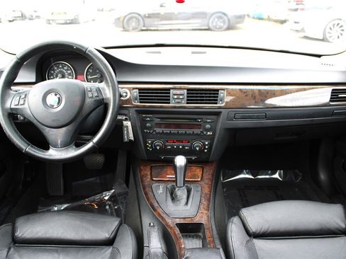 Used 2006 BMW 330i Sedan image 11