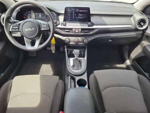 Used 2024 Kia Forte LXS FWD image 12