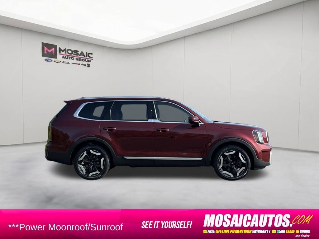 Used 2023 Kia Telluride EX w/ EX Captain's Chair Package AWD/4WD image 8