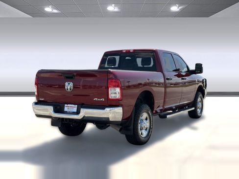 Used 2024 RAM 2500 Tradesman w/ Chrome Appearance Group AWD/4WD image 9