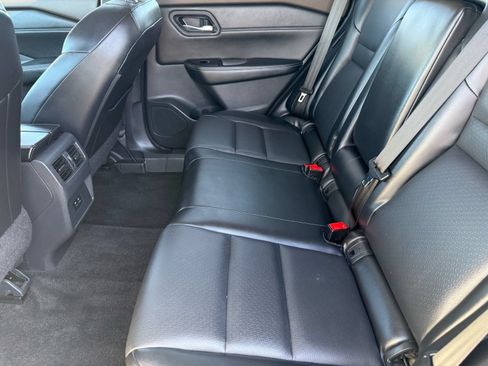Used 2023 Nissan Rogue SV w/ SV Premium Package FWD image 27