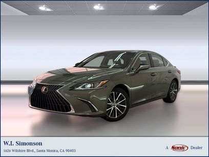 Used 2025 Lexus ES 300h w/ Premium Package