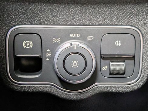 Used 2023 Mercedes-Benz EQB 250+ w/ Exclusive Package image 29