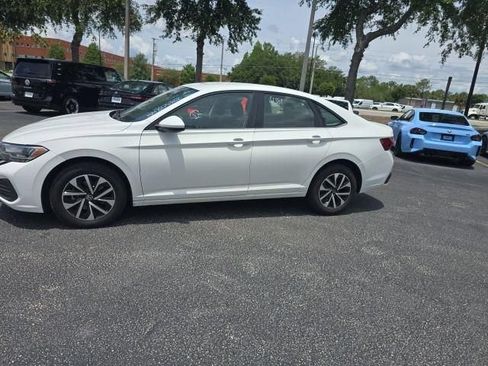Used 2024 Volkswagen Jetta S FWD image 3