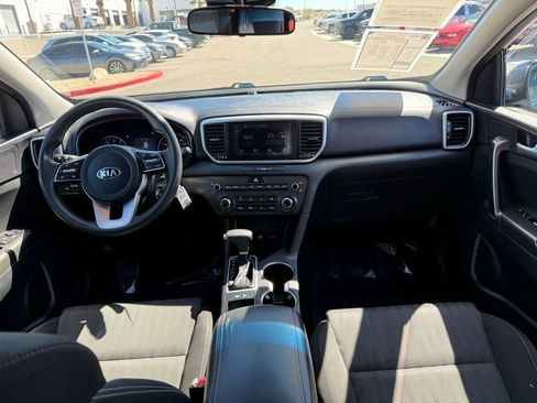 Used 2020 Kia Sportage LX image 16