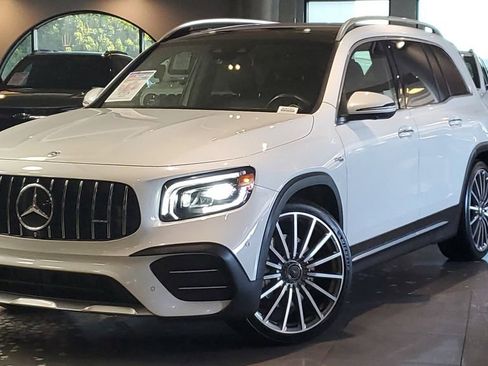 Used 2022 Mercedes-Benz GLB 35 AMG 4MATIC image 36
