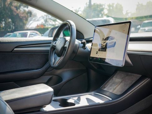 Used 2022 Tesla Model 3 Performance AWD/4WD image 12