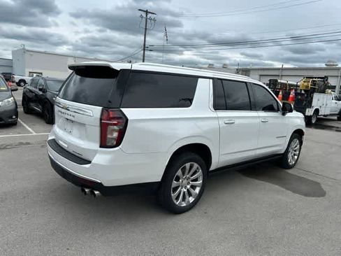 Used 2021 Chevrolet Suburban Premier AWD/4WD image 23