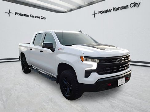 Used 2024 Chevrolet Silverado 1500 LT Trail Boss w/ Protection Package AWD/4WD image 2