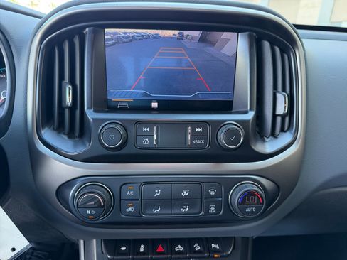 Used 2019 Chevrolet Colorado Z71 AWD/4WD image 29
