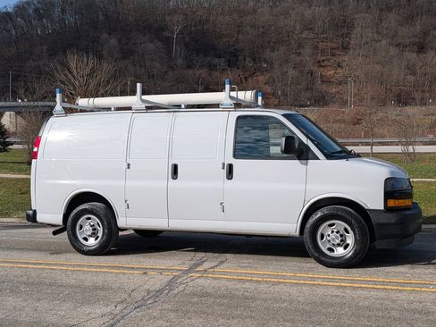 Used 2019 Chevrolet Express 2500 w/ Communications Package image 4