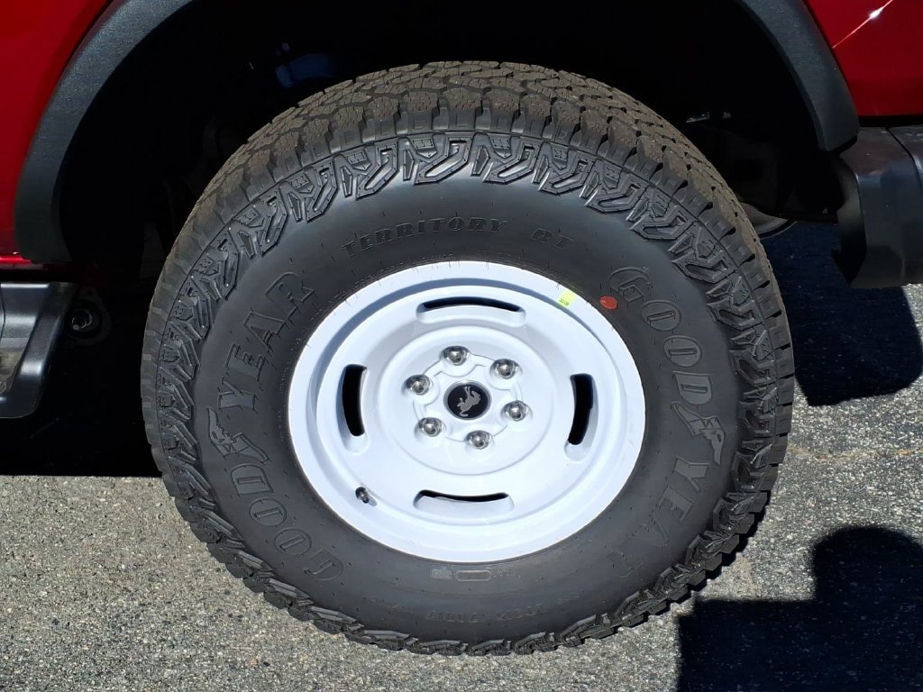 New 2026 Ford Bronco Heritage Edition AWD/4WD image 9