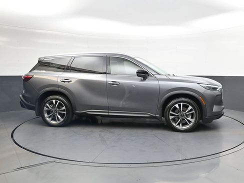 Used 2023 INFINITI QX60 Luxe w/ Cargo Package AWD/4WD image 3