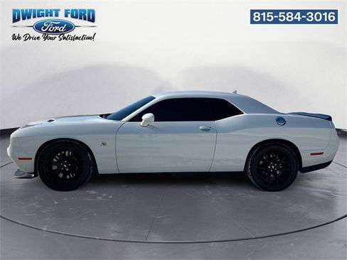 Used 2018 Dodge Challenger R/T Scat Pack w/ Dynamics Package image 2