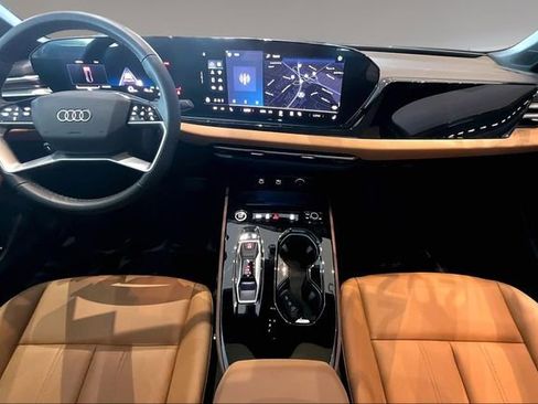 Used 2025 Audi A5 2.0T Premium Plus w/ Premium Plus AWD/4WD image 5