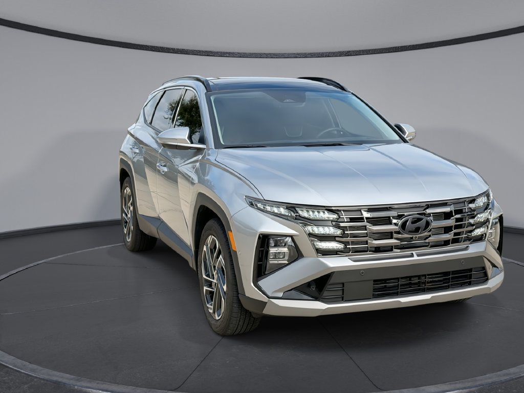 Used 2025 Hyundai Tucson Limited FWD image 12