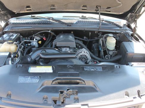 Used 1999 Chevrolet Silverado 2500 LS w/ Snow Plow Prep Pkg AWD/4WD image 15