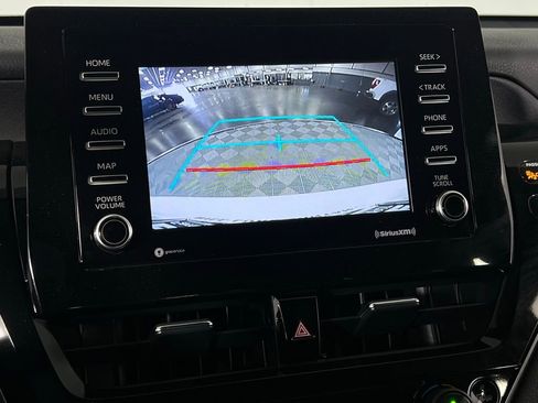 Used 2022 Toyota Camry SE image 19