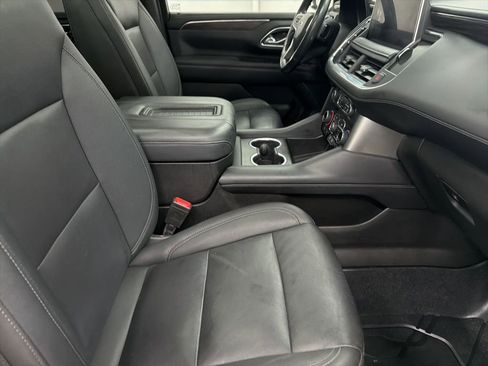 Used 2022 Chevrolet Tahoe Z71 w/ Z71 Off-Road Package image 34