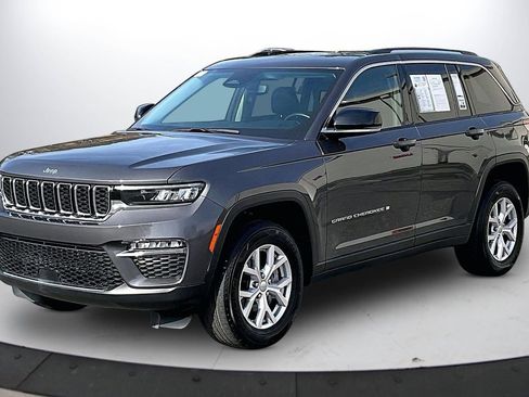 Certified 2022 Jeep Grand Cherokee Limited image 4