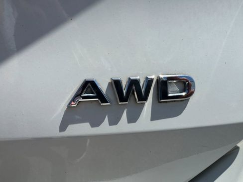 Used 2017 Nissan Rogue S AWD/4WD image 16