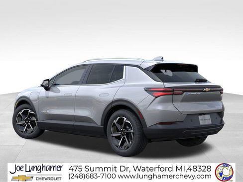 New 2026 Chevrolet Equinox EV LT image 3