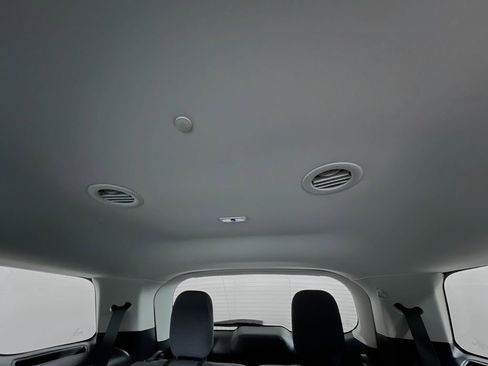 Used 2025 Ford Explorer Active image 38