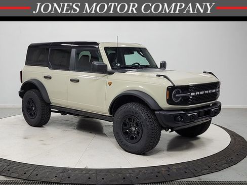 New 2026 Ford Bronco Badlands AWD/4WD image 1