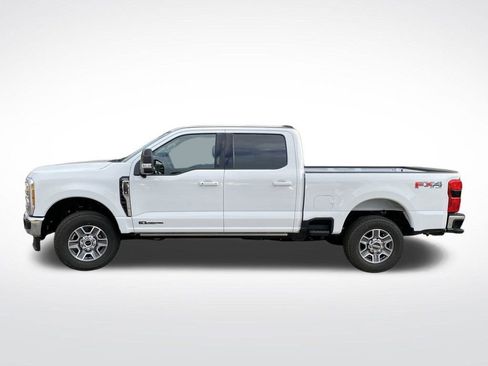 New 2026 Ford F250 Lariat w/ FX4 Off-Road Package image 15