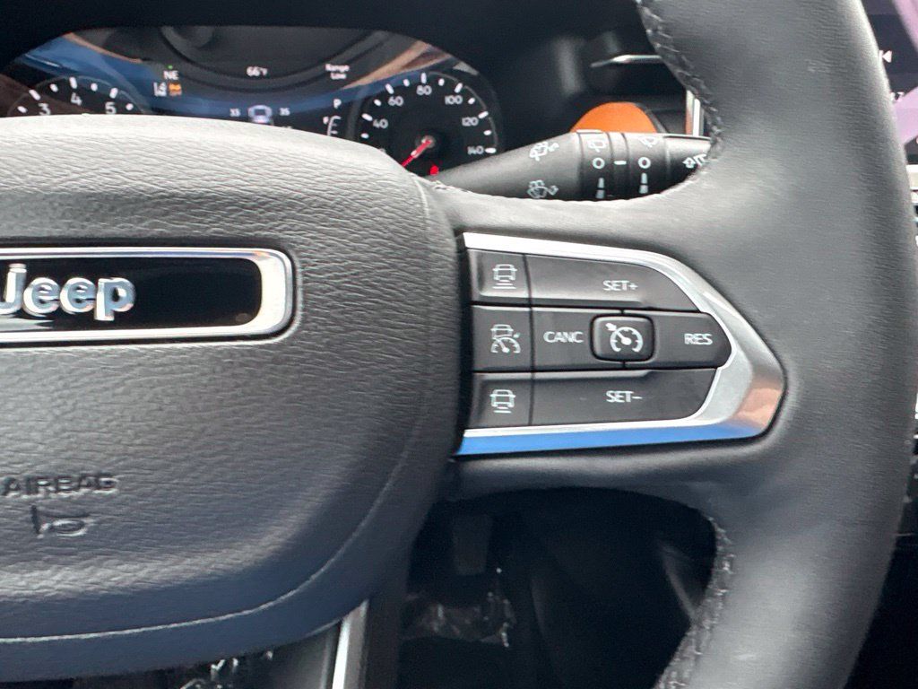 Used 2024 Jeep Compass Limited AWD/4WD image 27