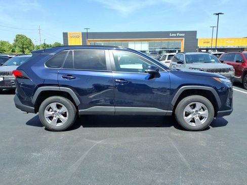 Used 2025 Toyota RAV4 XLE AWD/4WD image 26