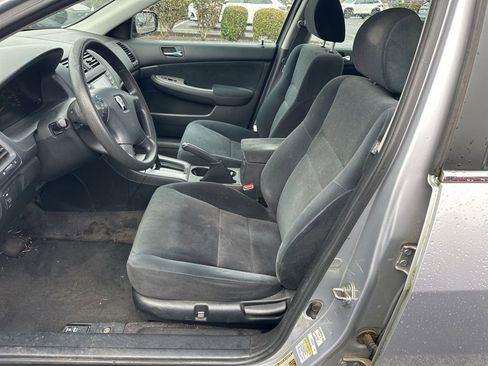 Used 2005 Honda Accord EX image 7