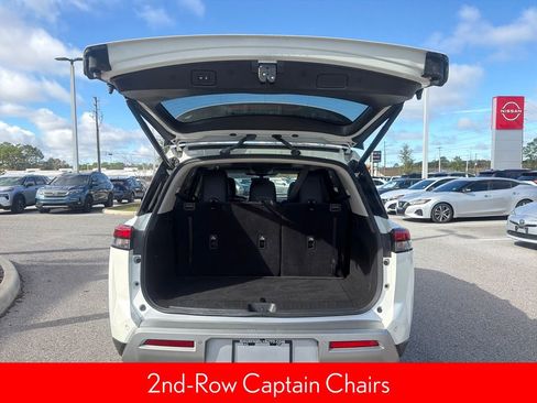 Certified 2024 Nissan Pathfinder SL w/ SL Premium Package image 11