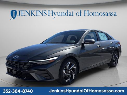 New 2026 Hyundai Elantra Limited FWD image 10