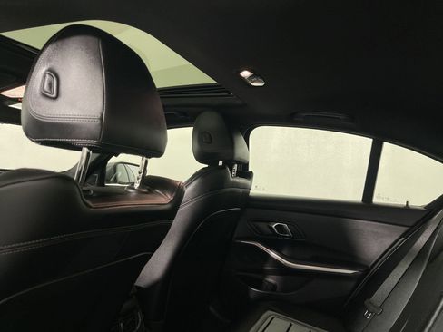 Used 2025 BMW 330i xDrive Sedan w/ Convenience Package image 32