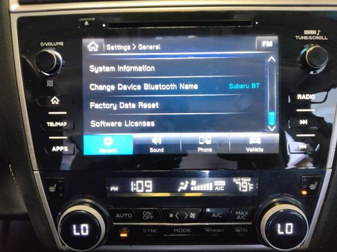 Used 2019 Subaru Outback 2.5i Premium image 25