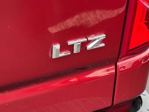 Used 2020 Chevrolet Silverado 3500 LTZ w/ LTZ Premium Package image 27