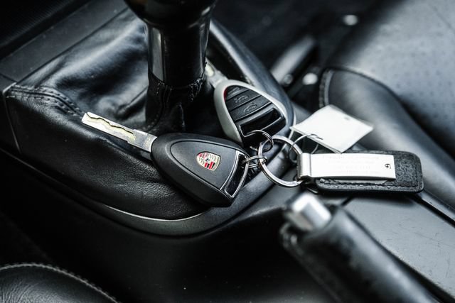 Used 2007 Porsche Cayman RWD image 66