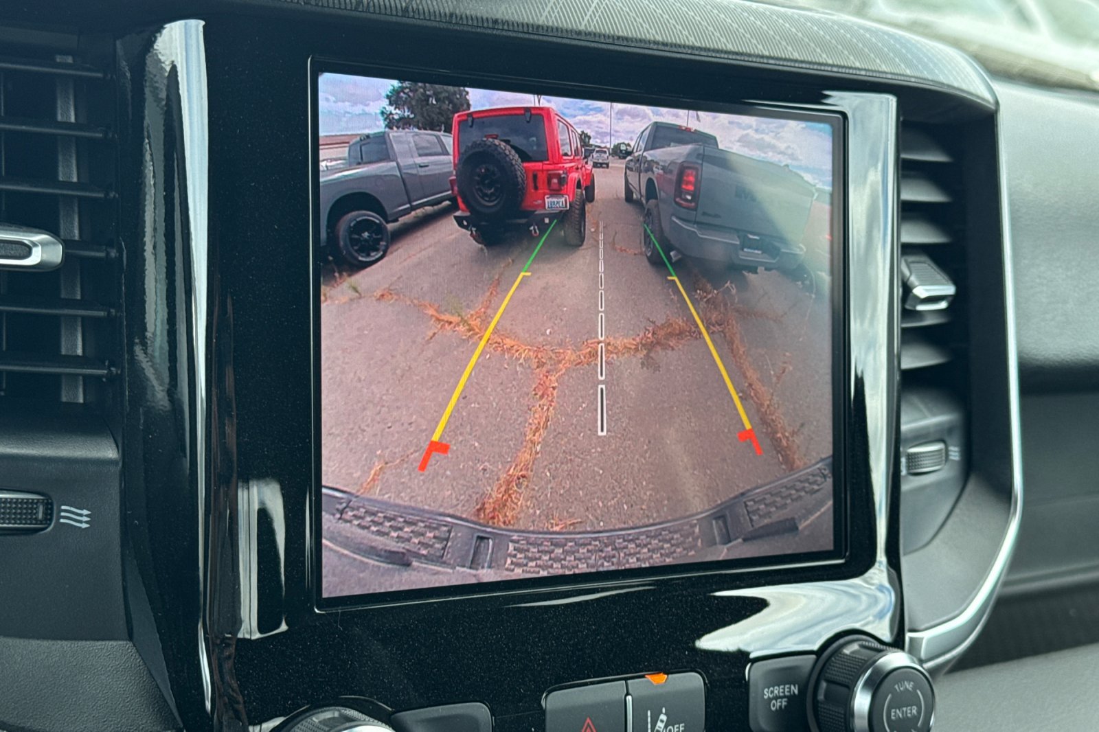 New 2026 RAM 1500 Express AWD/4WD image 17