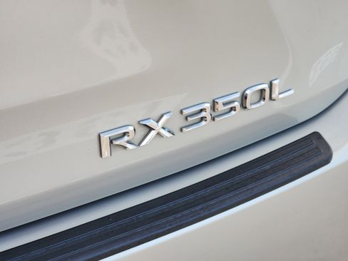 Used 2020 Lexus RX 350L FWD w/ Premium Package image 40