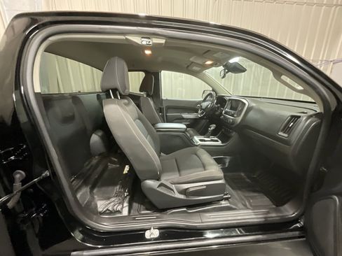Used 2022 Chevrolet Colorado LT w/ Fleet Safety Package image 12