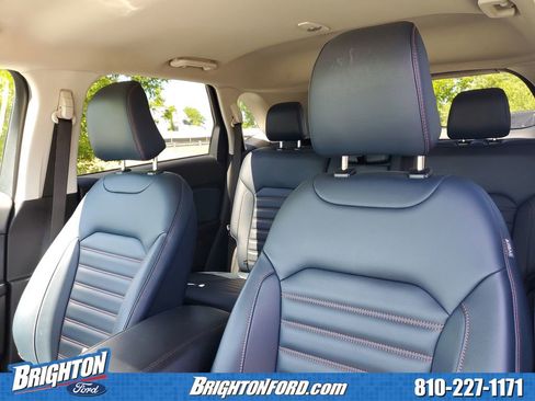 Certified 2024 Ford Edge SEL w/ Sport Appearance Package AWD/4WD image 11