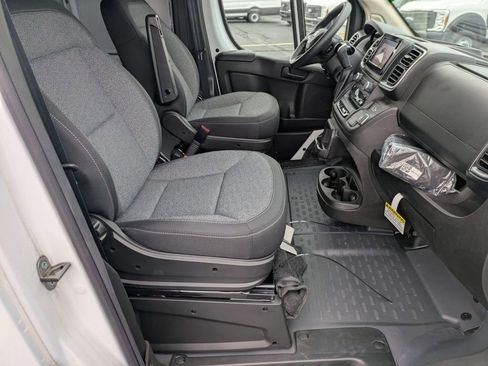 Used 2024 RAM ProMaster 2500 image 33