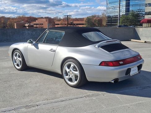 Used 1998 Porsche 911 Carrera image 3