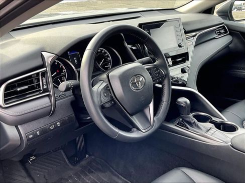 Used 2024 Toyota Camry SE image 8