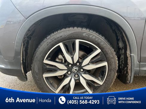 Used 2019 Honda Pilot Touring image 9