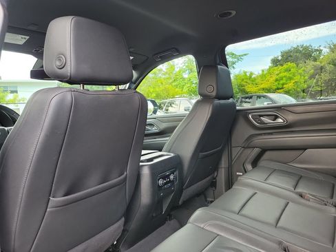 Used 2024 Chevrolet Suburban LT AWD/4WD image 17